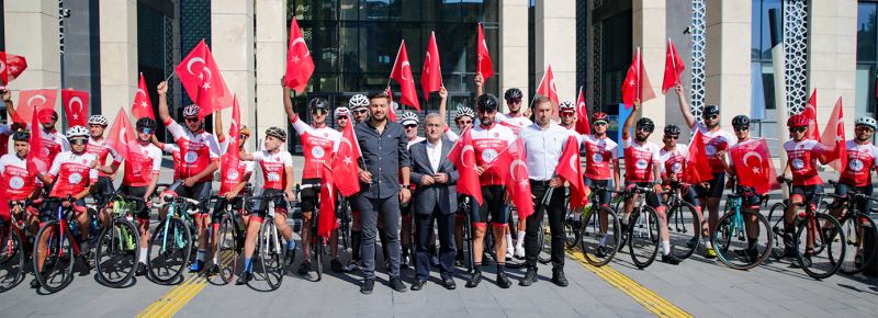 ŞEHİT ÖMER HALİSDEMİR BİSİKLET TURU KÜTAHYA’DAN GEÇTİ