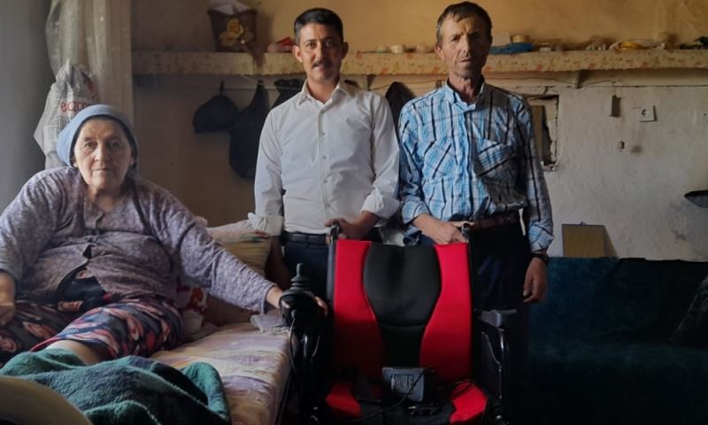Gülfidan Teyze’ye Büyükşehirden Akülü Tekerlekli Sandalye Desteği