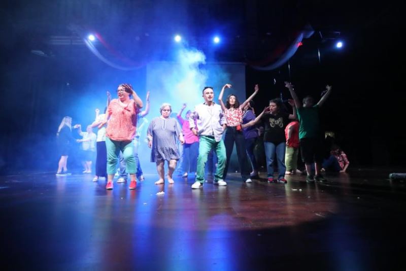 Özel Öğrencilerin Performansı Ayakta Alkışlandı