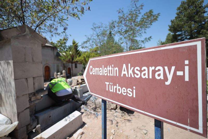 CEMÂLEDDİN AKSARAY-İ TÜRBESİNDE RESTORASYON ÇALIŞMALARI BAŞLATILDI