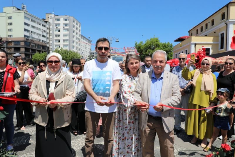 KADIN EL EMEKLERİ YIL SONU SERGİSİ KAPILARINI GÖRÜCÜLERİNE AÇTI