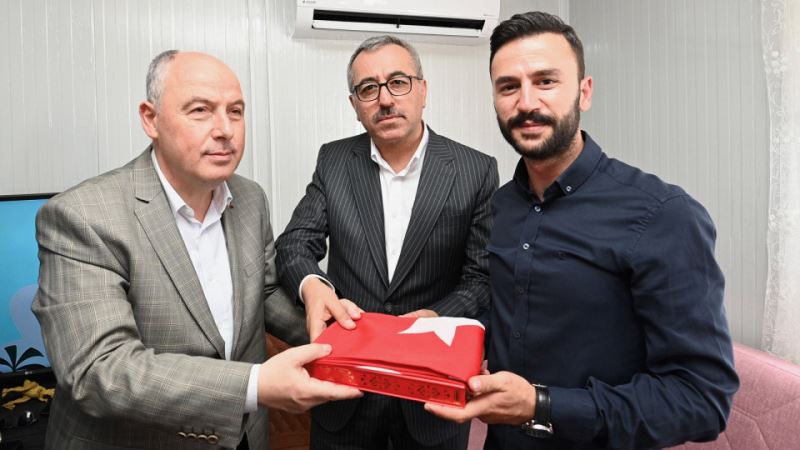 Güngör ve Coşkun, 15 Temmuz Gazisi Yeşilay’ı Ziyaret Etti