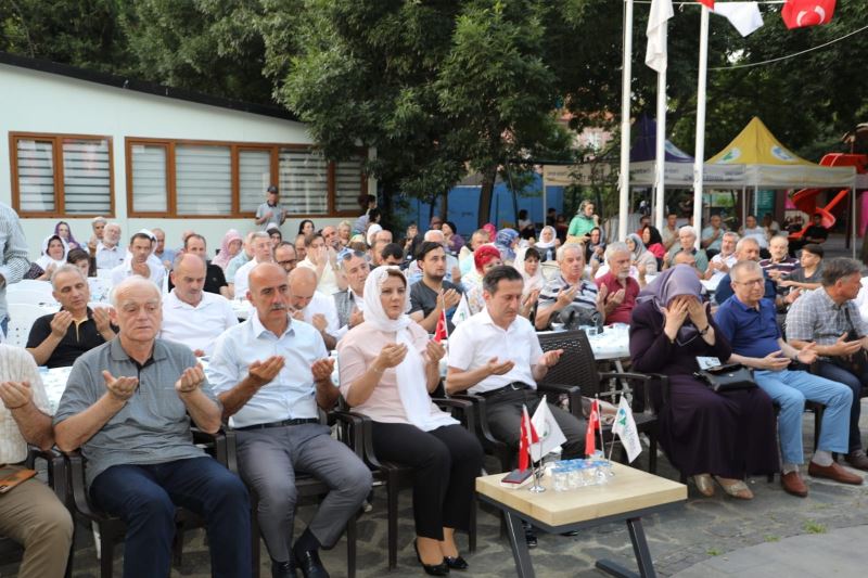 İZMİT BELEDİYESİ VE BATI TRAKYA TÜRKLERİ DAYANIŞMA DERNEĞİ İZMİT ŞUBESİ, İSKEÇE MÜFTÜSÜ MERHUM AHMET METE’Yİ ANDI