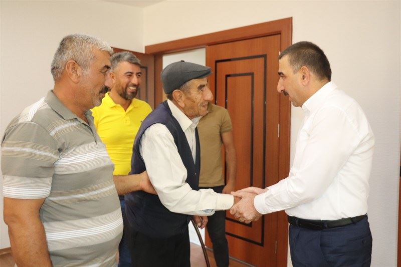 VALİ / BELEDİYE BAŞKAN V.  HACIBEKTAŞOĞLU, VATANDAŞLARLA BULUŞMAYA  DEVAM EDİYOR