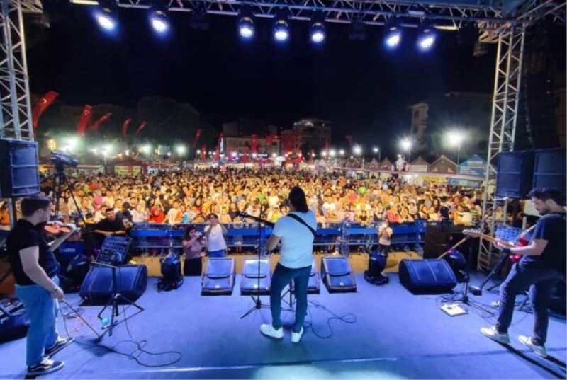 ÜNYE FESTİVALİ’NDE FEYZİ TASLI RÜZGARI