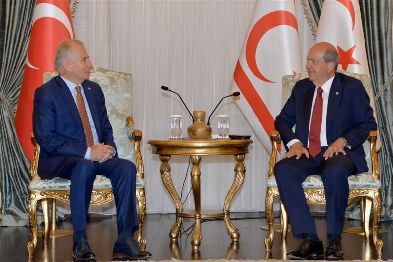 “Kıbrıs bizim canımız, vazgeçilmez toprağımız, yavru vatanımızdır”