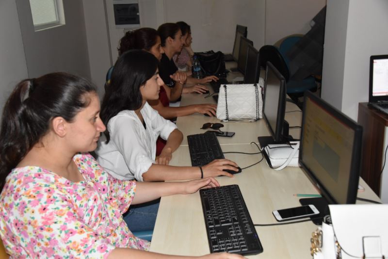 YENİMAHALLE’DE BİLGİSAYAR KURSUNA YOĞUN İLGİ