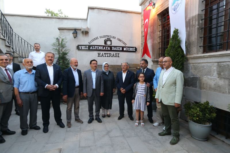 Vali Çiçek’ten Başkan Büyükkılıç’a “Vefa” Teşekkürü