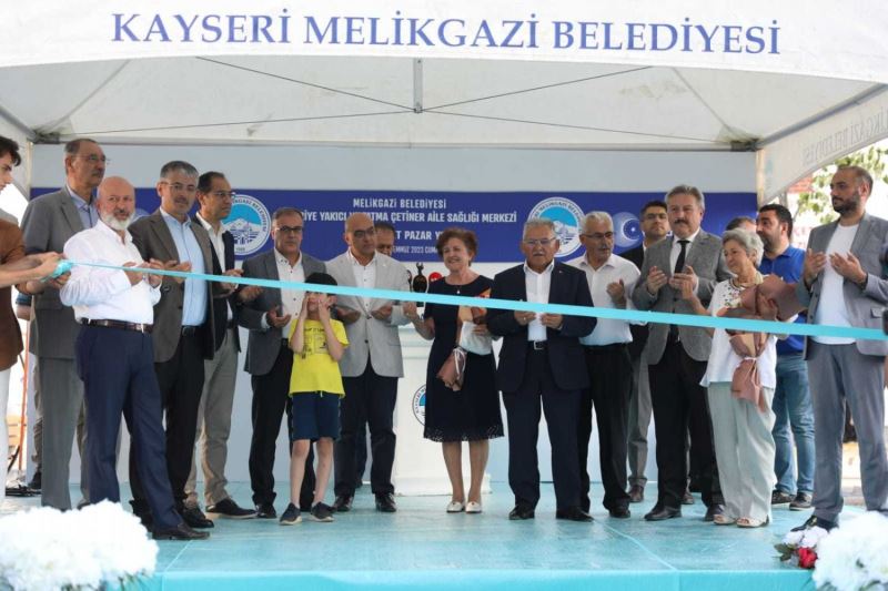 MELİKGAZİ BİR GÜNDE 2 HİZMETİN AÇILIŞINI YAPTI