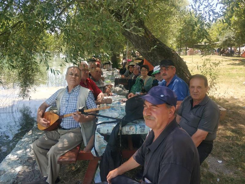 ODUNPAZARI KIDEMLİ VATANDAŞLAR İÇİN ÇALIŞMALARINA DEVAM EDİYOR