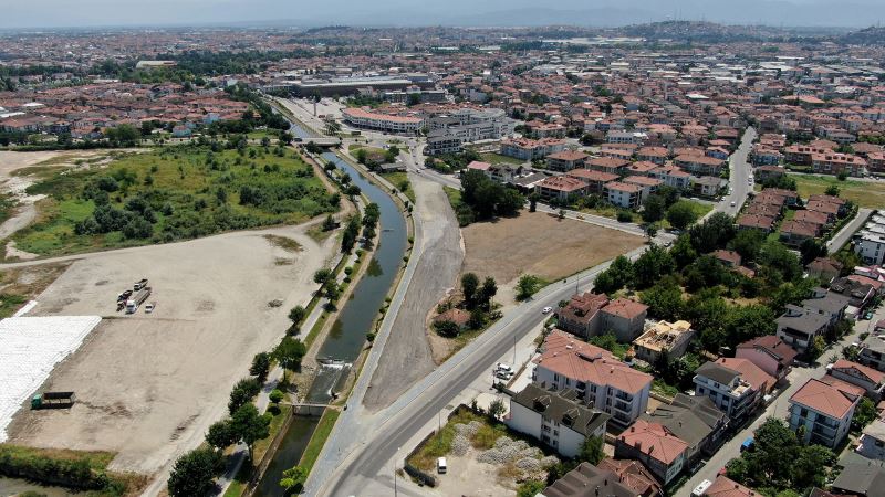 Büyükşehir Serdivan ulaşımını rahatlatıyor: İlk işlem tamam