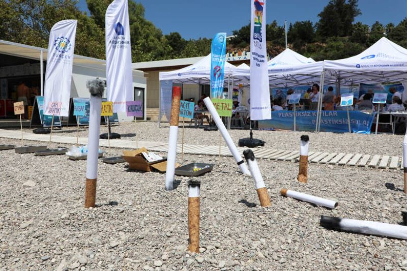 Plastiksiz Kıyılar, Plastiksiz Sular Projesi Konyaaltı Sahili’nde başladı