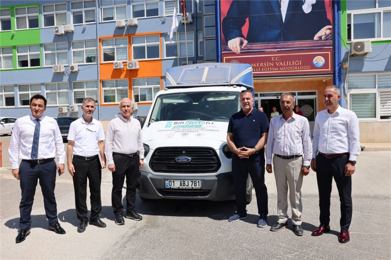 DEPREMZEDE KAHRAMANMARAŞLI ÇOCUKLARA 10 BİNDEN FAZLA KİTAP GÖNDERİLDİ