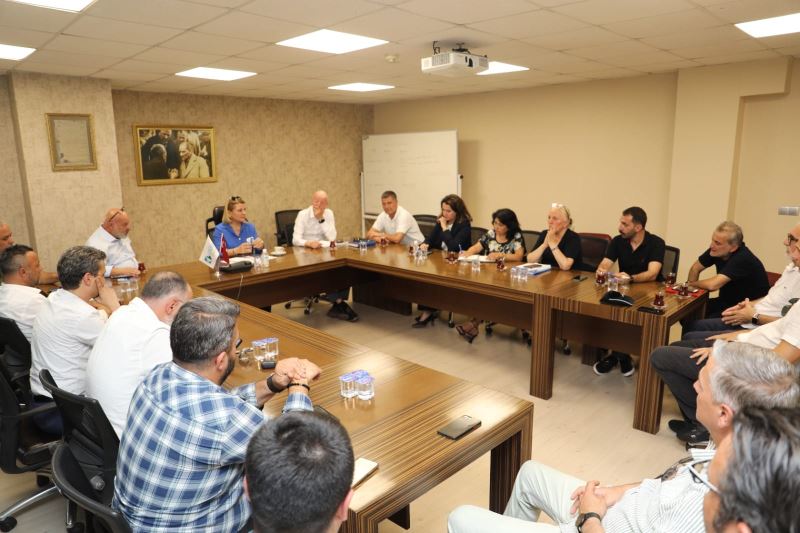 İZMİT BELEDİYESİ EYT İÇİN MECLİSİ OLAĞANÜSTÜ TOPLAMA KARARI ALDI