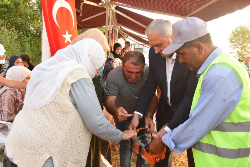 İÇKÖY MAHALLESİ’NDE YAPILACAK BELEDİYE KONUKEVİ VE KÜLTÜR MERKEZİ’NİN TEMELİ ATILDI