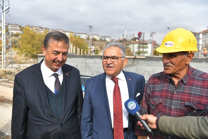 Başkan Büyükkılıç’tan Yeşilhisar’a “Yarı Olimpik Kapalı Yüzme Havuzu” Müjdesi