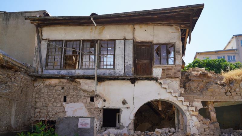TARİHİ KONAKLAR RESTORE EDİLİYOR