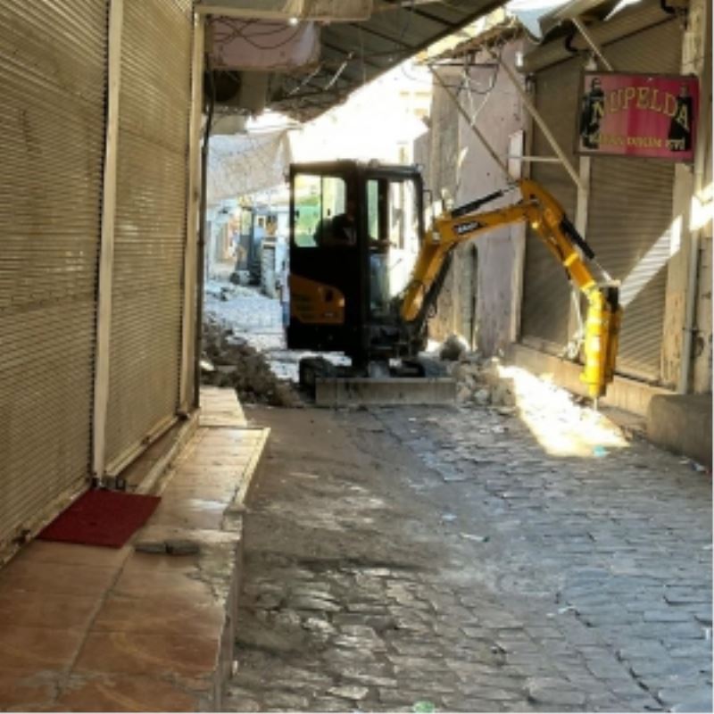 Aşefçiler sokağında yol düzenlemesi yapılıyor