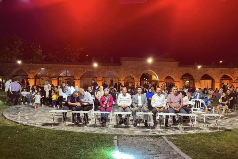 İncesu Kaymakamlığı tarafından düzenlenen YağızKoç Halk Konseri Kaymakamı Sn.Aydın GÖÇER, Belediye Başkanımız Sn. Av. Mustafa İLMEK,