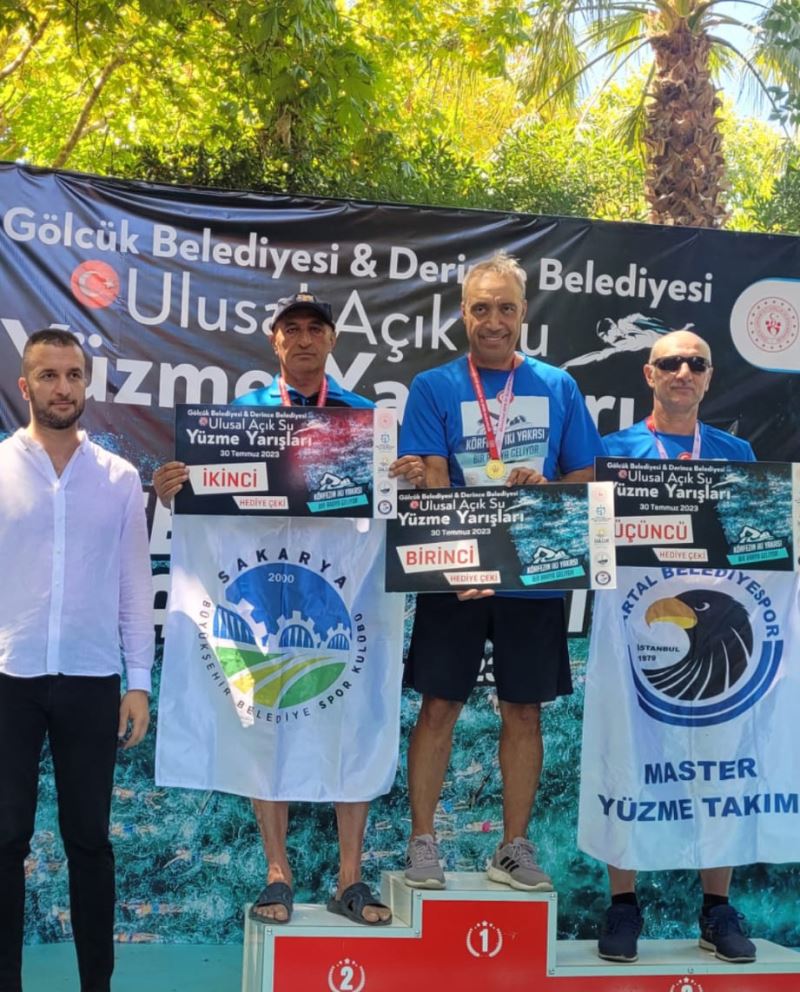 Büyükşehirli yüzücü Çalkan’dan Körfez yarışlarında ikincilik