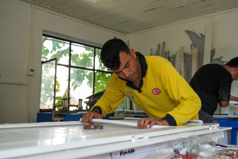 TARSUS BELEDİYESİ’NDEN PVC’DE GERİ DÖNÜŞÜM HAMLESİ