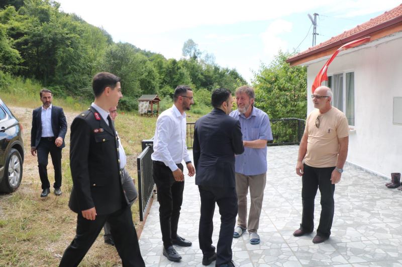 İlçe Kaymakamımız Recep HASAR ve Belediye Başkanvekili Cihan..