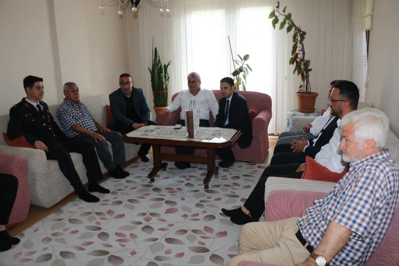 İlçe Kaymakamımız Recep HASAR ve Belediye Başkanımız Hayrett..