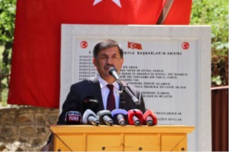 Başbağlar köyünde katledilen 33 vatandaşımız için anma programı düzenlendi.