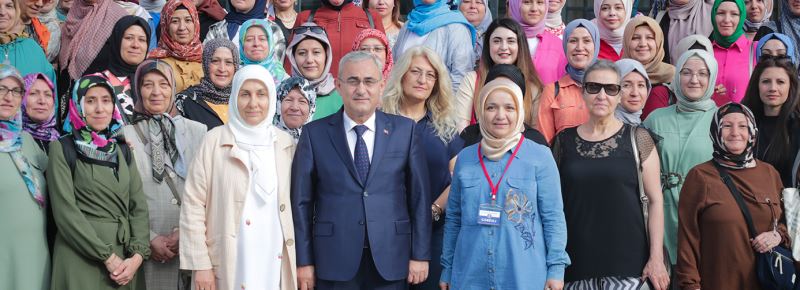 BAŞKANIMIZ IŞIK, EVLİYA ÇELEBİ’NİN TORUNLARINI UĞURLADI