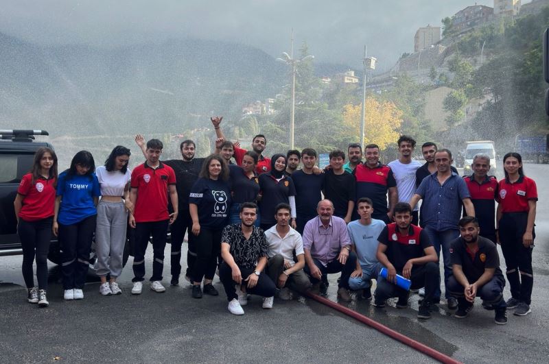 GELECEĞİN İTFAİYECİLERİNİ EĞİTİYORUZ