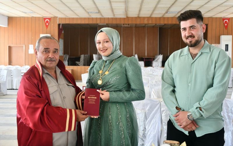 Başkan Şahin, Hasan Işık ile Mesude Arık Çiftinin Nikahını Kıydı