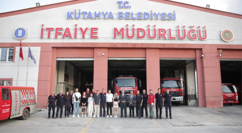 ENKAZDAN SAĞ KURTARILAN ŞEVVAL’DEN İTFAİYE ERLERİMİZE ZİYARET