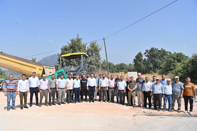 Sındırgı Yollarına Sıcak Asfalt