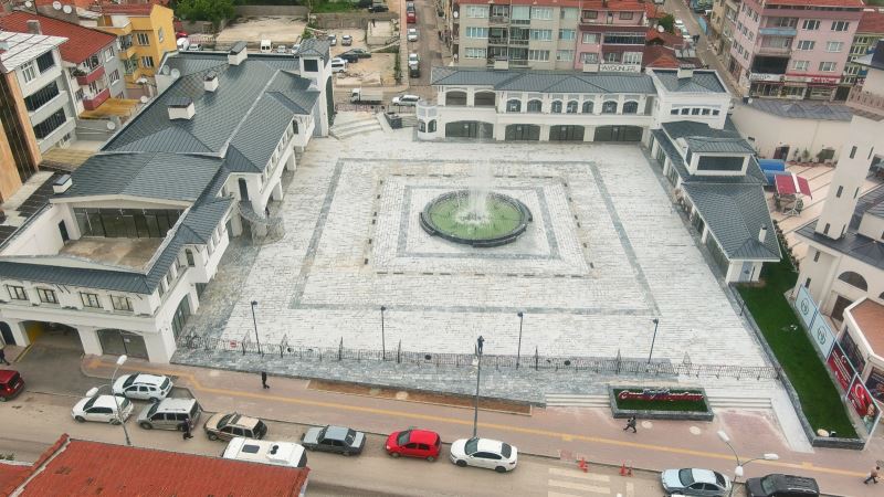 BOZÜYÜK BELEDİYESİ’NDEN AYLIK ÖDEMELİ 10 YIL SÜRELİ DÜKKAN KİRALAMA İHALESİ