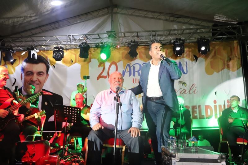 ARDAHAN 20. ULUSAL KÜLTÜR VE BAL FESTİVALİNDEN KARELER