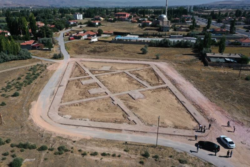 BAŞKAN ÇOLAKBAYRAKDAR; “GÖNÜL BELEDİYELİĞİYLE HİZMET EDİYOR, HER MAHALLEYE HİZMET ULAŞTIRIYORUZ”
