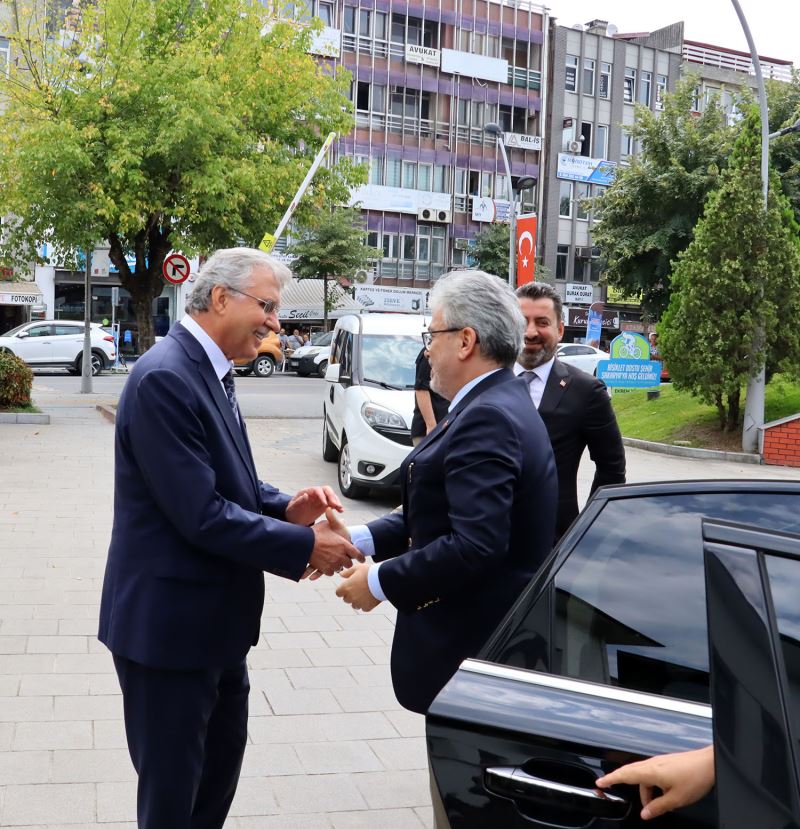 Bakan Yardımcısı Yelkenci’den tarım projelerine övgü: “Takdirle takip ediyoruz”