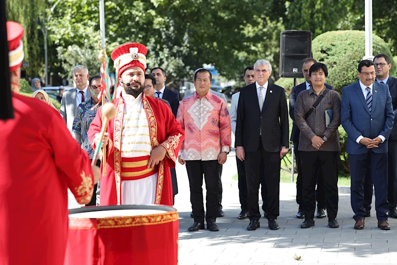Yüce’nin ağırladığı Endonezya heyeti Sakarya’ya hayran kaldı: “Bizim için büyük bir potansiyel var”