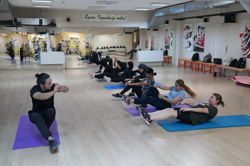 KENDİLERİNİ SAVUNMAYI ÖĞRENİYORLAR