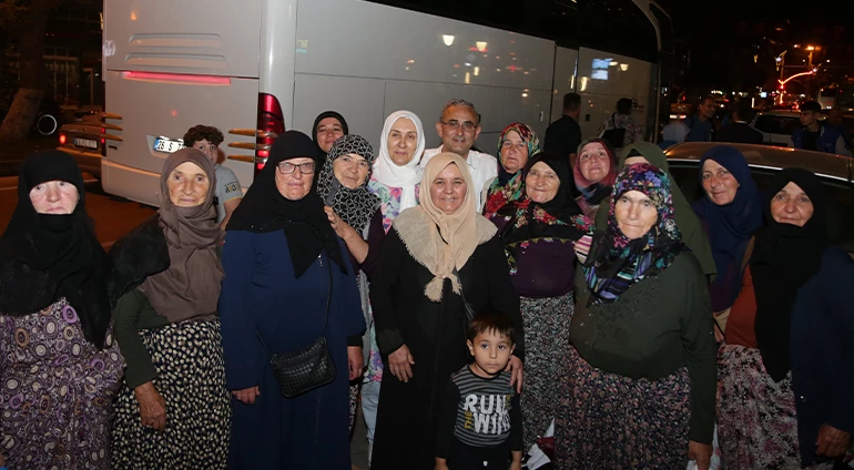 BAŞKANIMIZ IŞIK, EVLİYA ÇELEBİ’NİN TORUNLARI’NI KARŞILADI