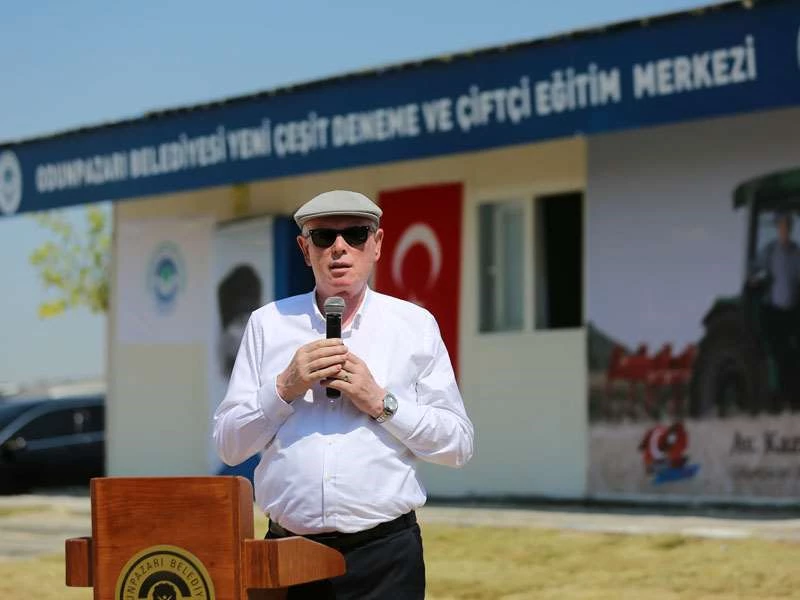 ODUNPAZARI BELEDİYESİ YENİ ÇEŞİT DENEME VE ÇİFTÇİ EĞİTİM MERKEZİ’Nİ AÇTI