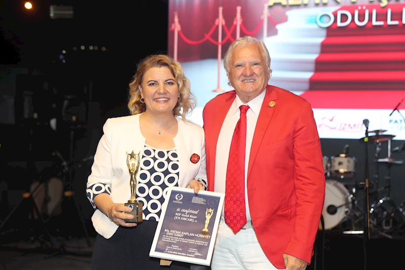 BAŞKAN HÜRRİYET, IGF GOLD STAR ÖDÜLÜNÜ İZMİT HALKINA ARMAĞAN ETTİ