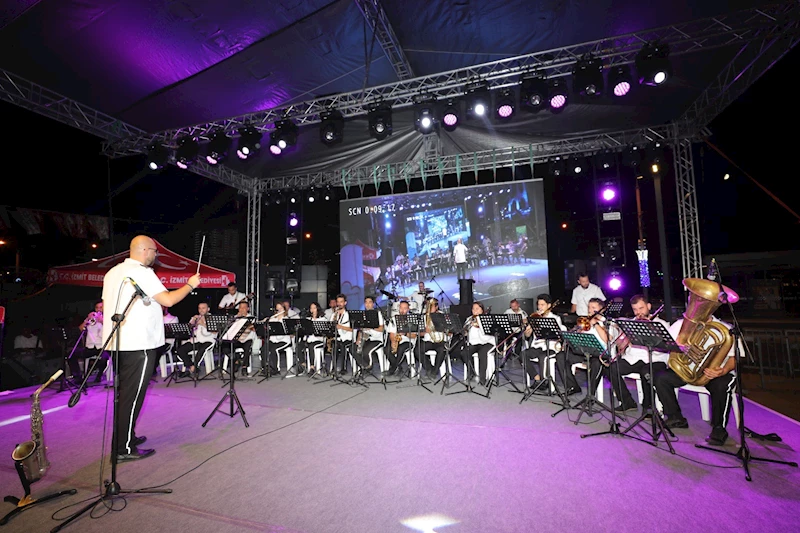 PİŞMANİYE FESTİVALİNDE BANDO GRUP PERFORMANSLARI İZLEYENLERİ BÜYÜLEDİ