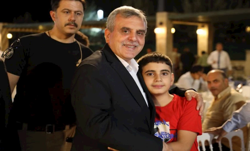 Başkan Beyazgül, Belediye Ve Kızılkoyun Çay Bahçesinde Vatandaşlarla Bir Araya Geldi
