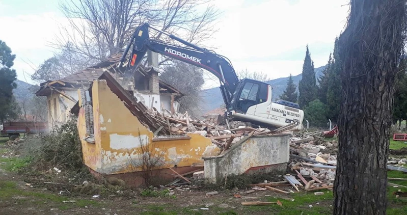 Metruk binalar yıkılıyor Karacabey’in çehresi değişiyor