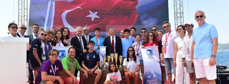 36. Çanakkale Boğazı Wilusa Rotary Yüzme Yarışı Renkli Görüntülere Sahne Oldu