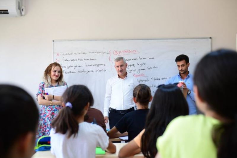 “Sanatsal ve Kültürel Kurslarımızla Herkesin Hayatına Güzel Dokunuşlarda Bulunuyoruz”