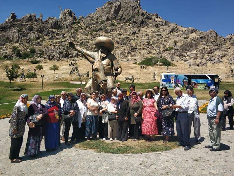 ODUNPAZARI KIDEMLİ VATANDAŞLAR İÇİN ÇALIŞMALARINA DEVAM EDİYOR
