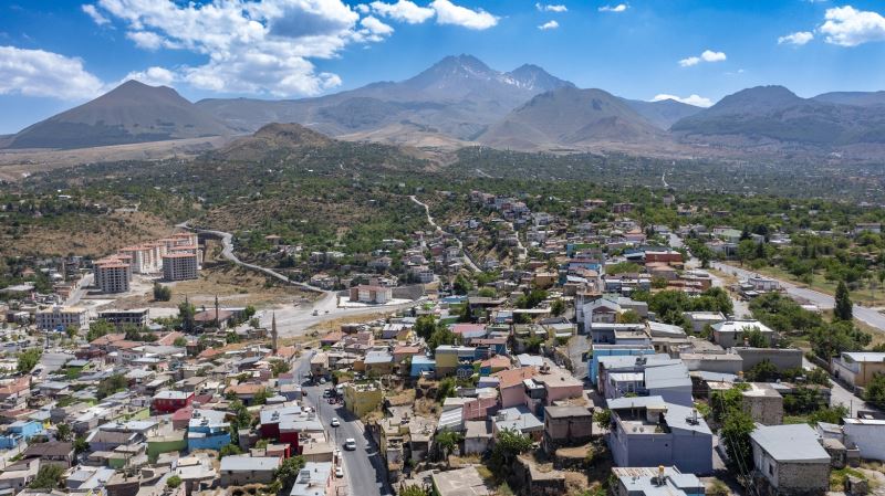 Büyükşehir, Hacılar’ın Çehresini Güzelleştiriyor