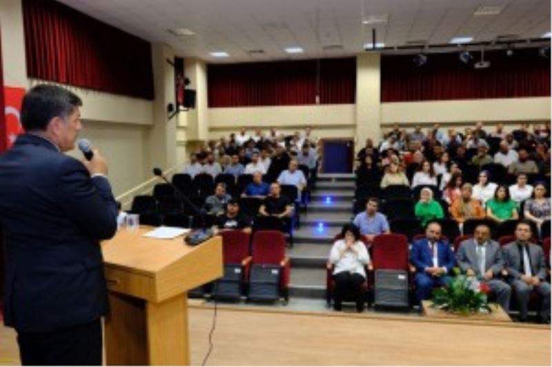 Belediye Başkanımız Sayın Bekir Aksun, Belediye personelimizle bir araya gelerek fikir alışverişinde bulunmaya devam ediyor.